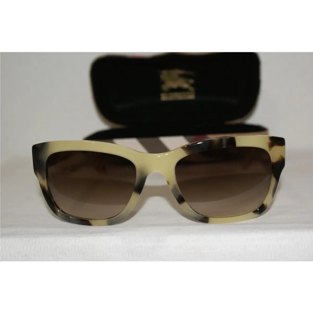 Burberry Sunglasses B-4188 Light Horn 3501 54-19 W Case