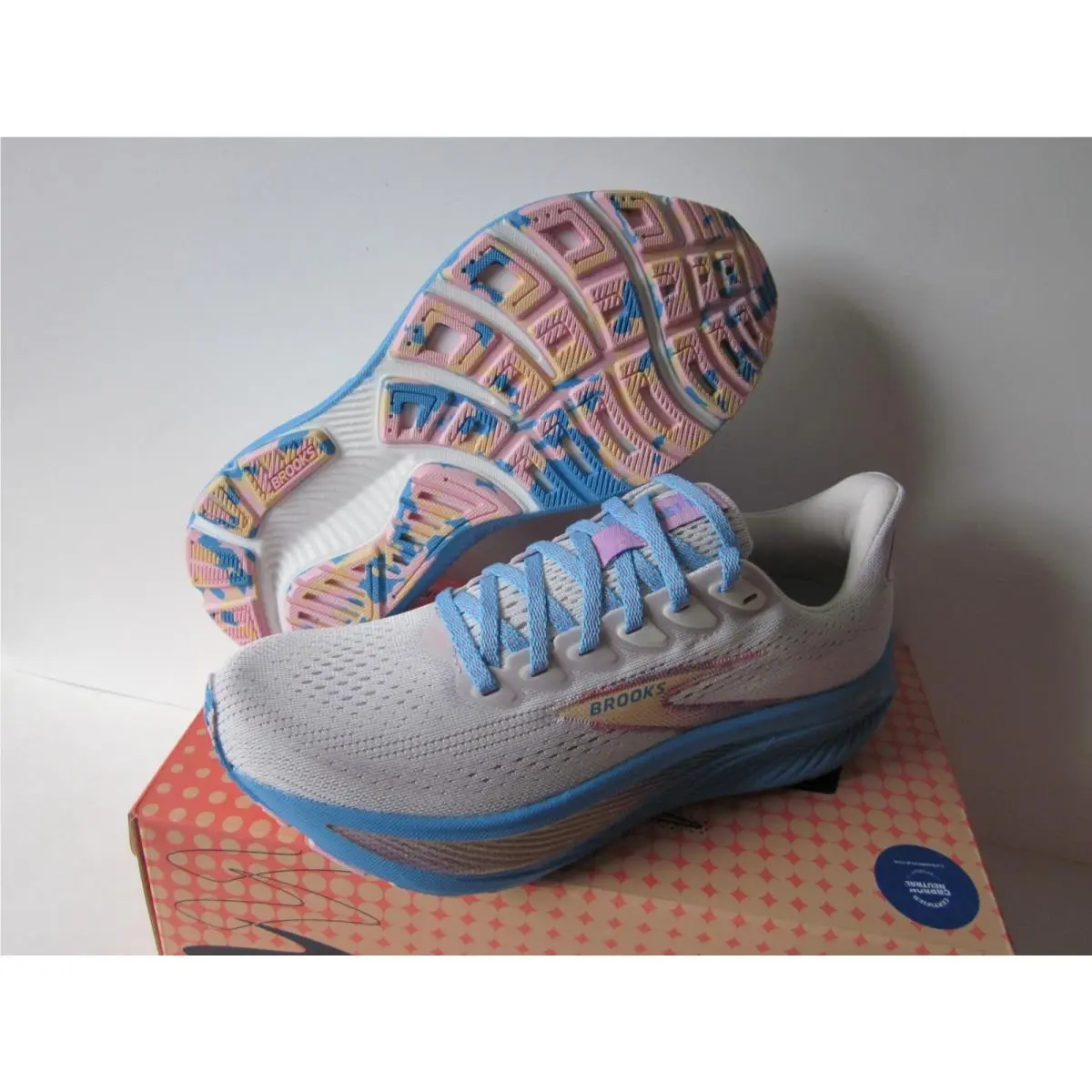 Brooks shoes - Brooks Ghost 17 - Ghost - Multicolor 1