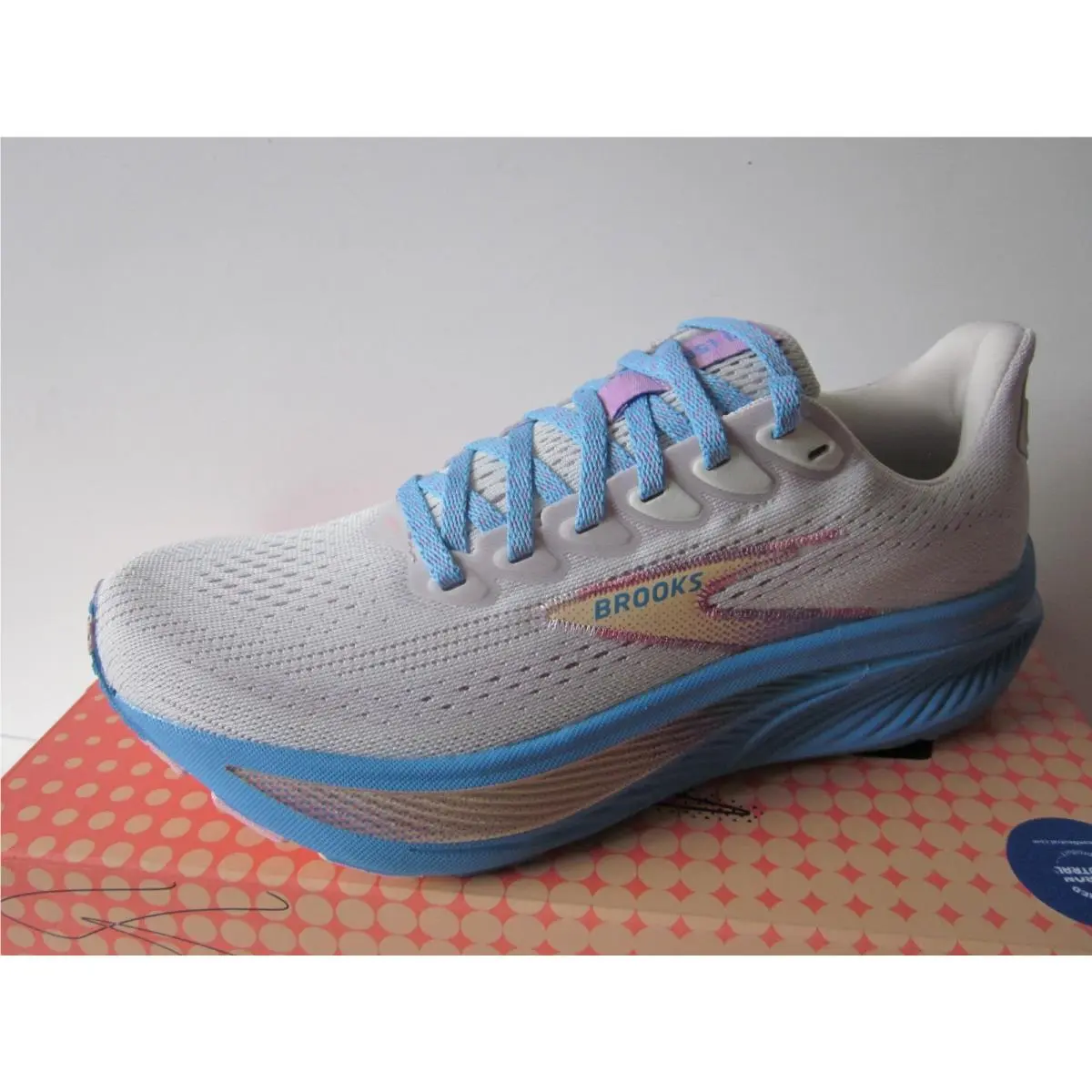 Brooks shoes - Brooks Ghost 17 - Ghost - Multicolor 4