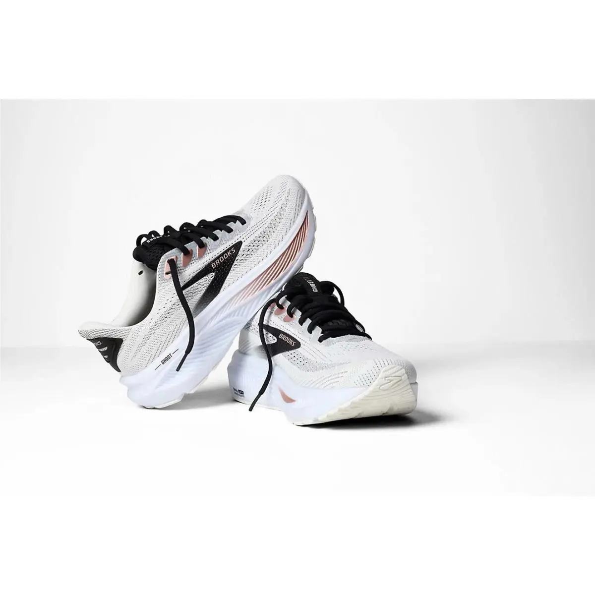Brooks shoes - Brooks Ghost 17 - Ghost - White / Pink 4