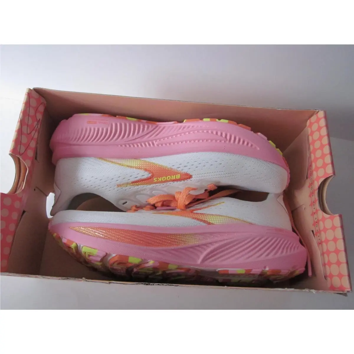 Brooks shoes - Brooks Ghost 17 - Ghost - Multicolor 10