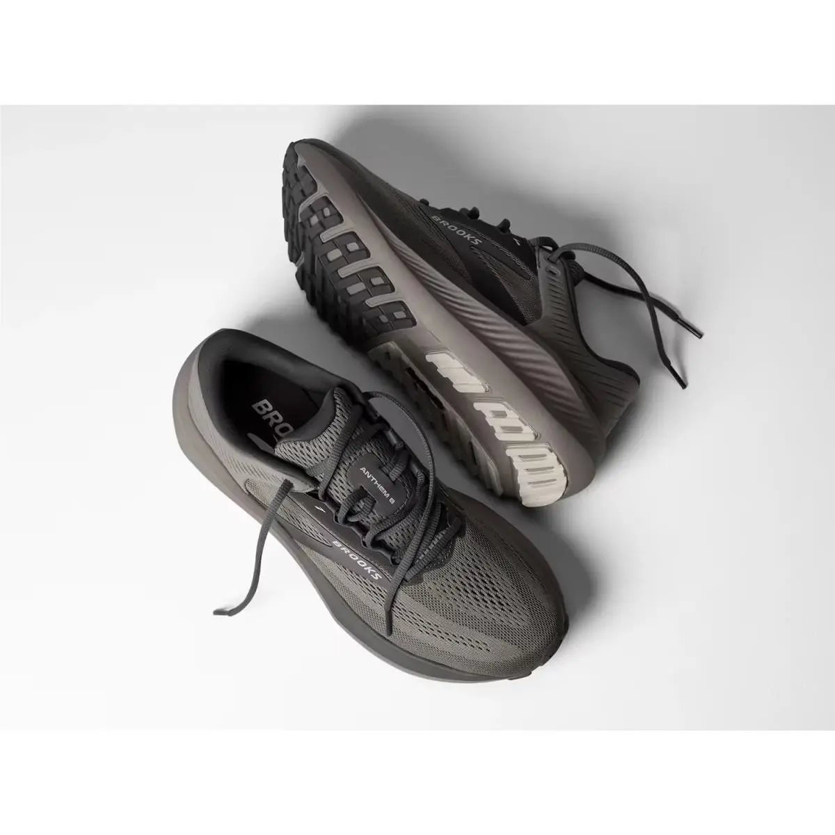 Brooks shoes - Taupe 5