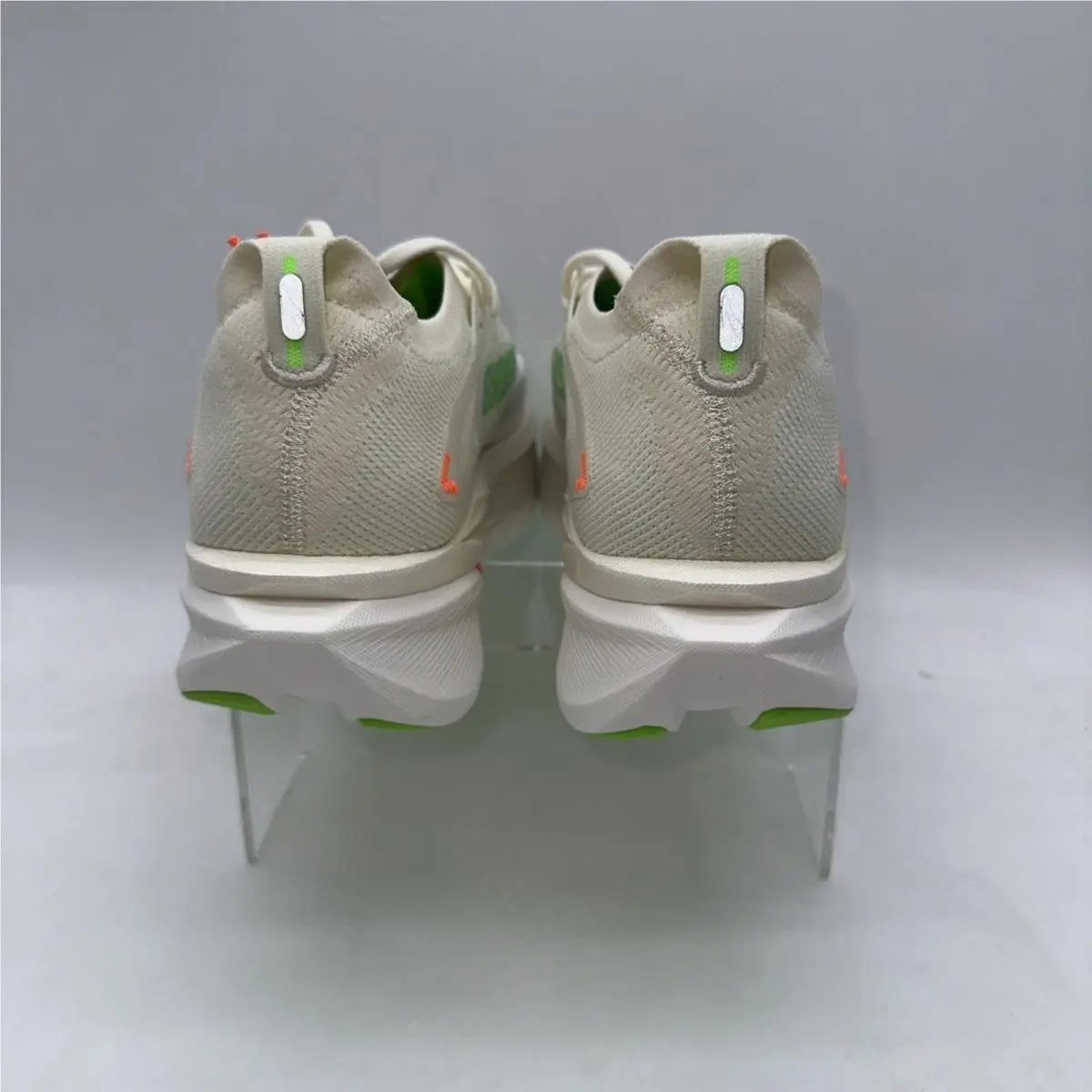 Brooks shoes - Brooks Hyperion Max - Hyperion Max - 110467 1D 182 - White 2