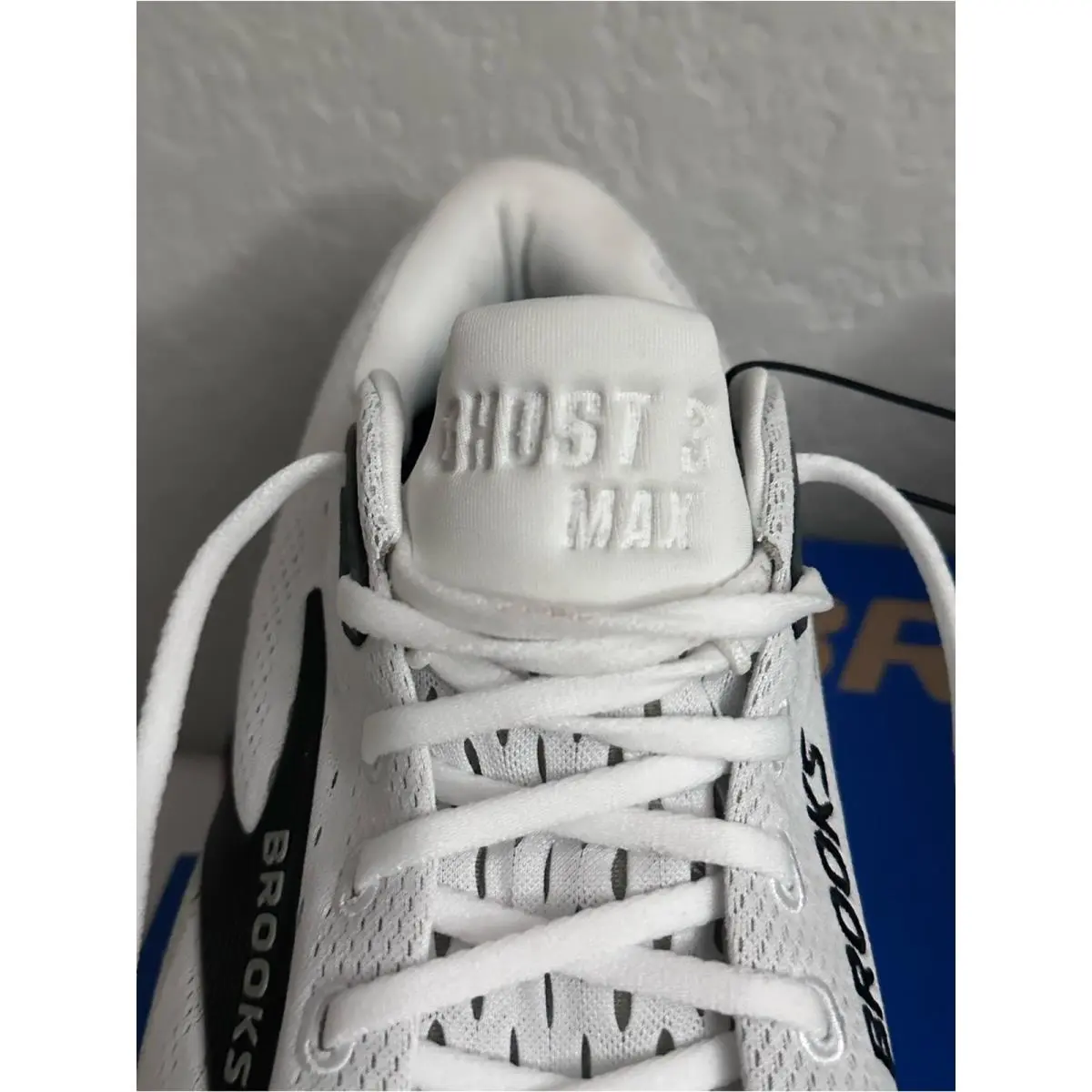 Brooks shoes - White 9