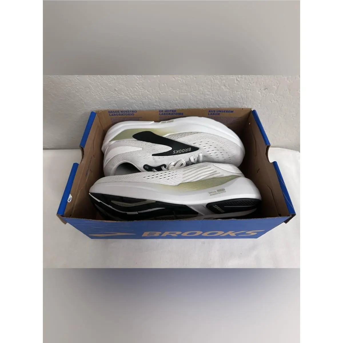 Brooks shoes - White 5