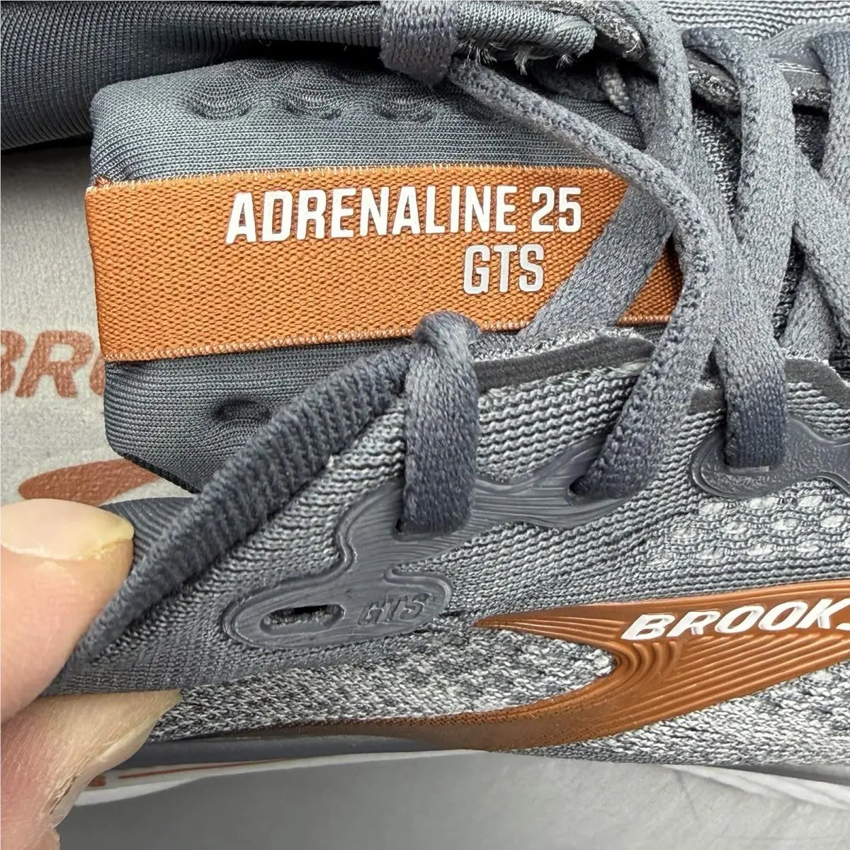 Brooks shoes - Brooks Adrenaline GTS 25 - Adrenaline GTS - 1104541D040 - Gray (UPC: 0195394878141) 9