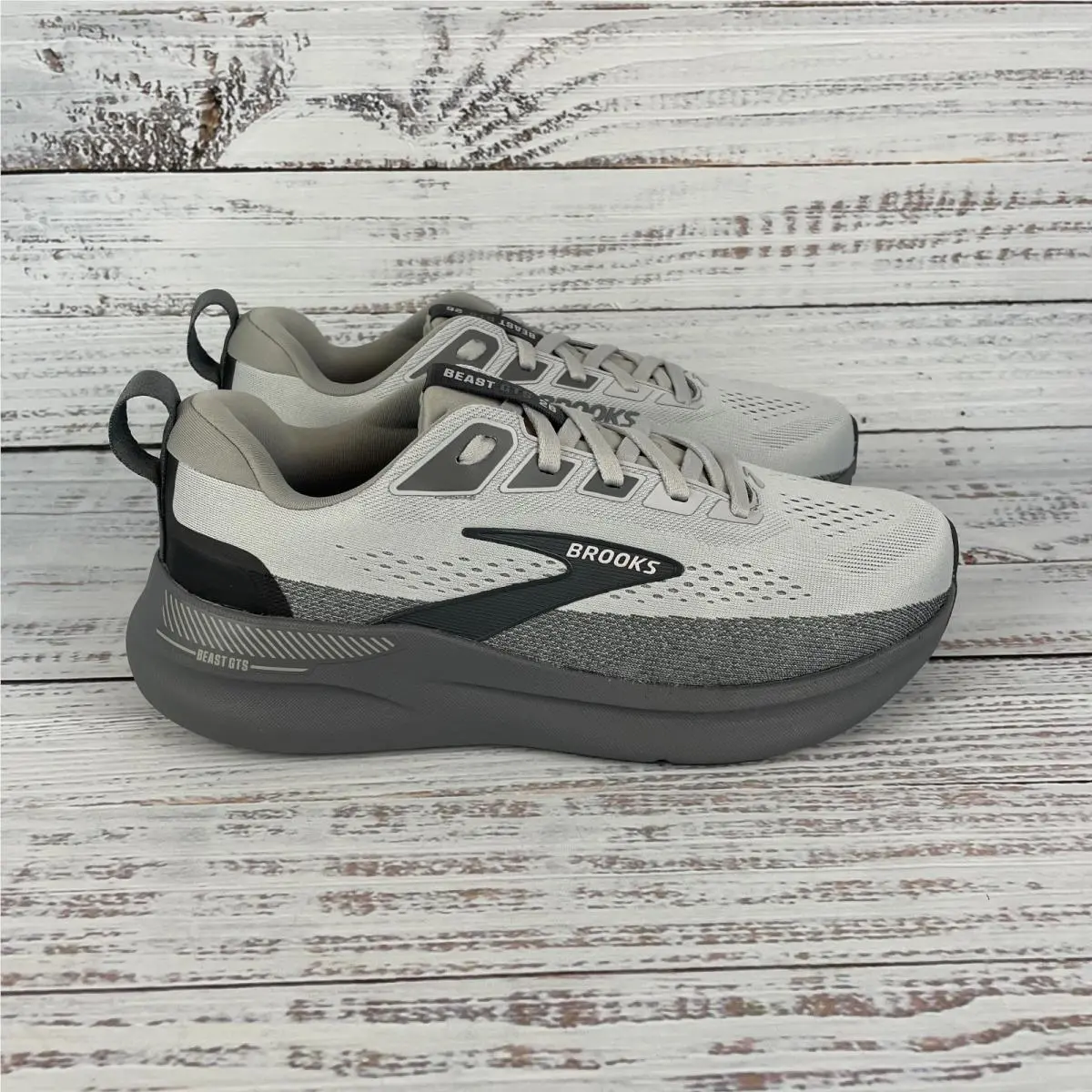 Brooks shoes - Brooks Beast - Beast - Gray (UPC: 195394755220) 2