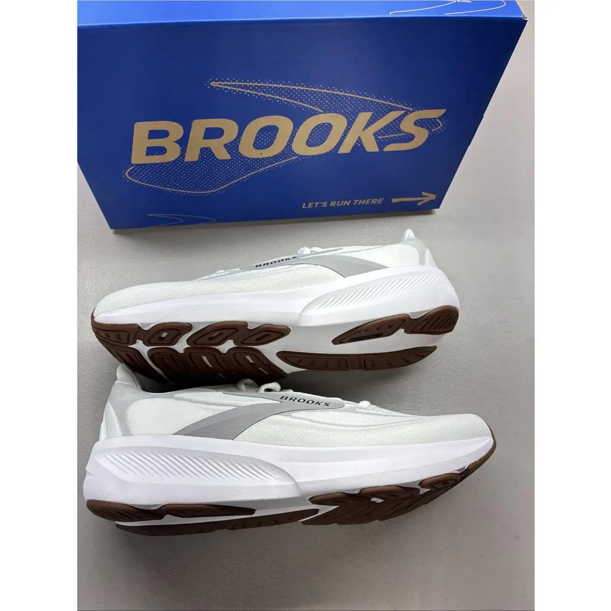 Brooks shoes - Brooks Revel 9 - Revel - 120489 1B 135 - White (UPC: 195394906578) 0