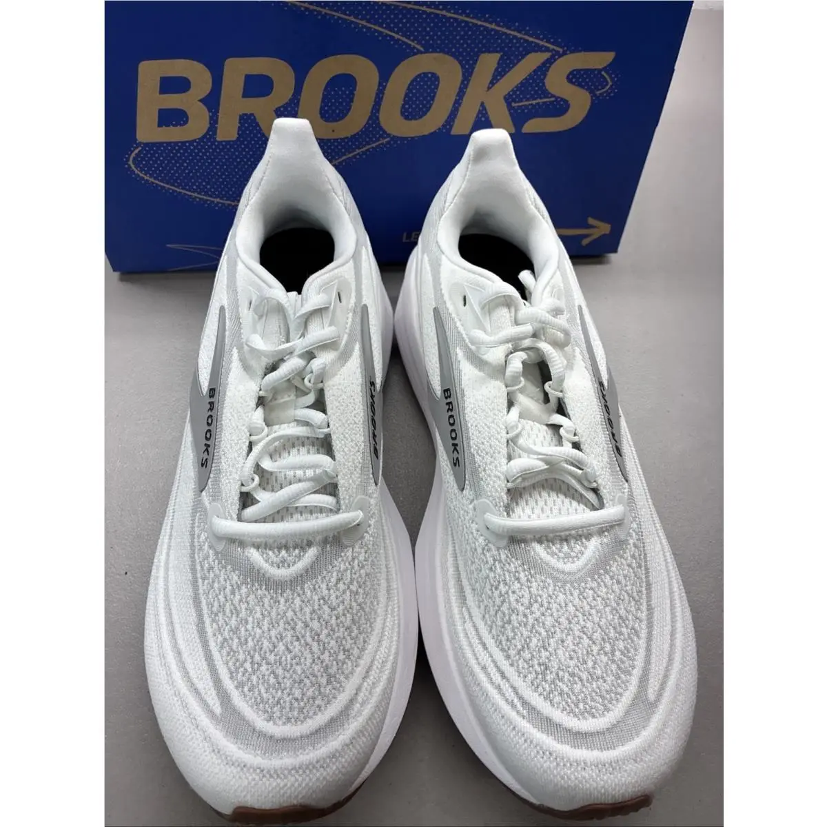 Brooks shoes - Brooks Revel 9 - Revel - 120489 1B 135 - White (UPC: 195394906578) 2