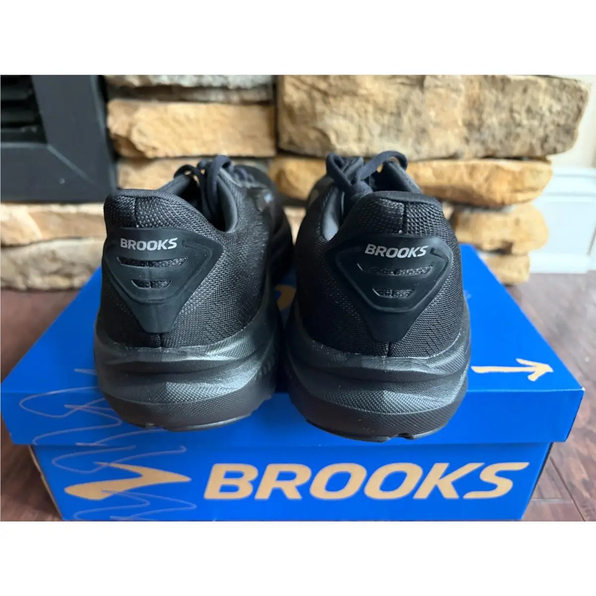 Brooks shoes - Black 0