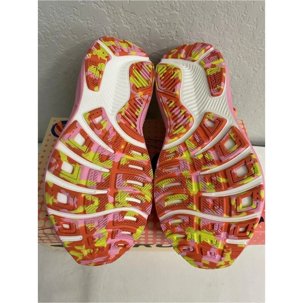 Brooks shoes - Brooks Ghost 17 - Ghost - White 6