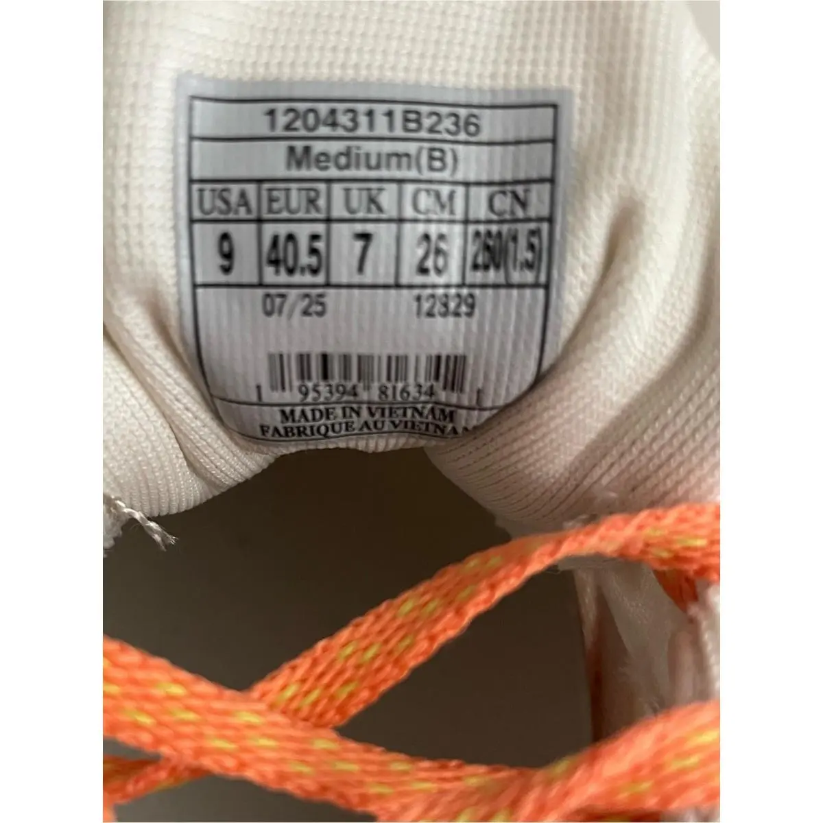 Brooks shoes - Brooks Ghost 17 - Ghost - White 5