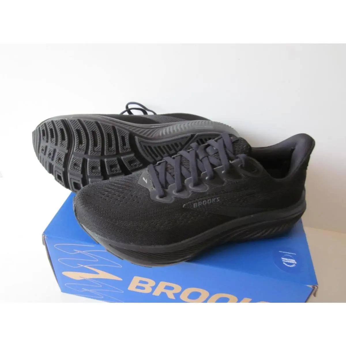 Brooks shoes - Brooks Ghost 17 - Ghost - Black 1
