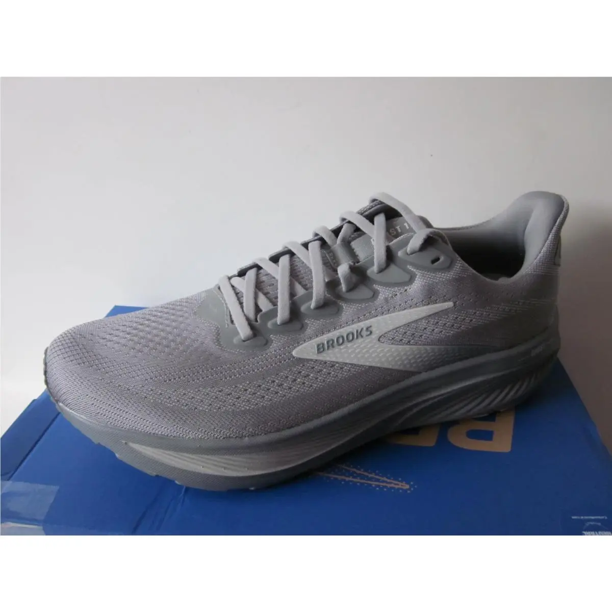 Brooks Ghost 17 Men`s Running Shoes Size 12