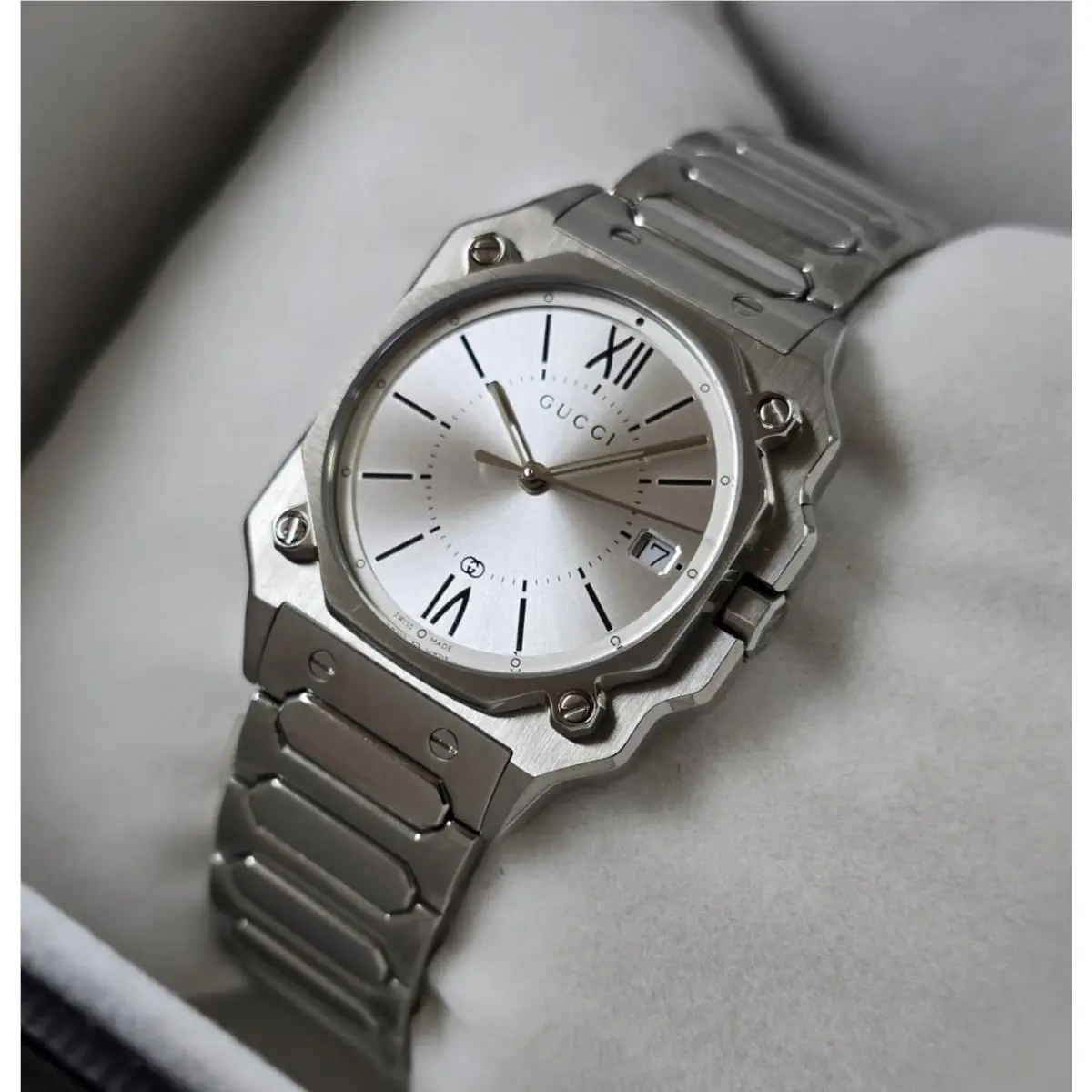Gucci G-flat YA166504 30mm Men’s Swiss Watch Silver Dial Steel Bracelet For Gift