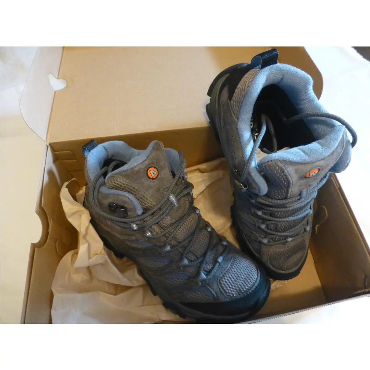 Merrell Womens 8.5 Moab 3 Mid Hiking Boot Granite J500162