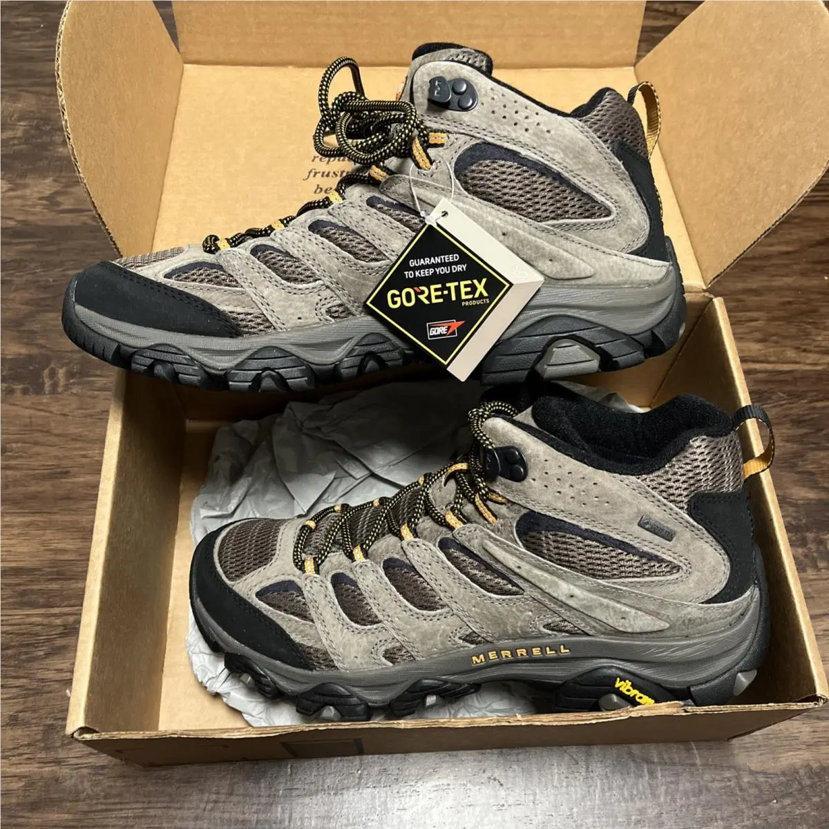 Merrell Men’s Moab 3 Mid Gore-tex Hiking Shoes Walnut Waterproof Boots Size 10.5