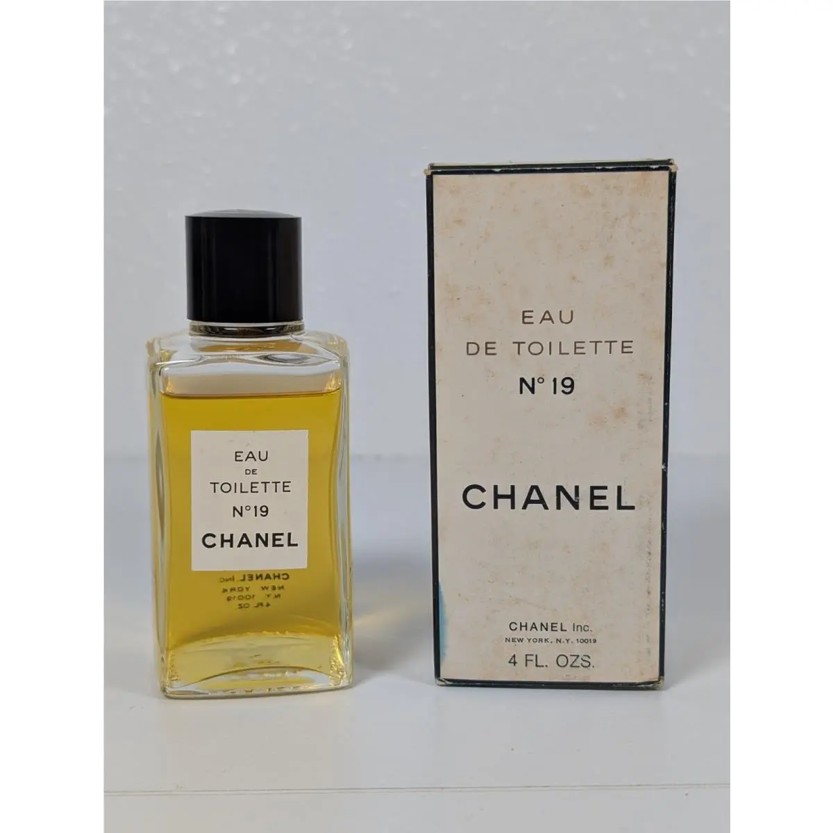 Chanel No 19 Eau De Toilette 4 oz 118ml Splash Vtg Perfume NY Rare NY 10019 Box