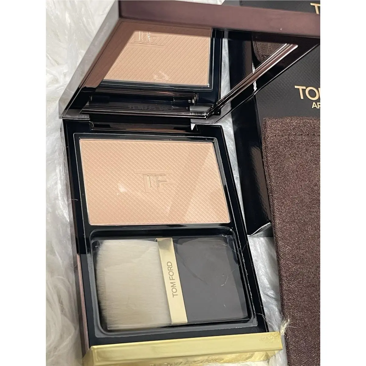 Tom # 02 Ford Soft Matte Blurring Powder 02 Ivory Fawn In The Box