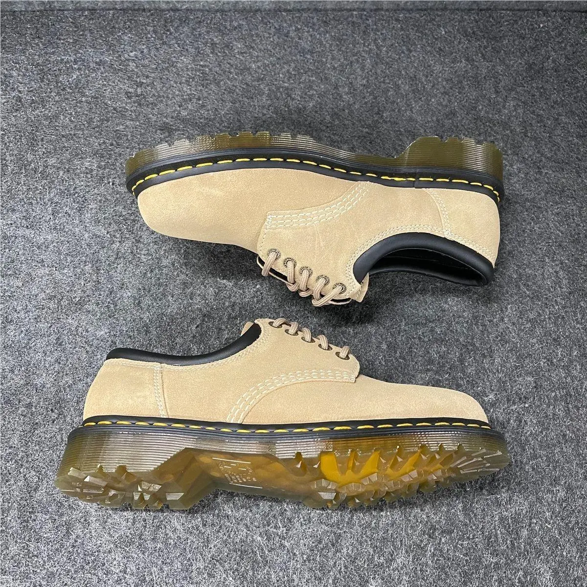 Dr. Martens shoes - vs-193867 - vs-193867 - Brown (UPC: 190665741032) 0