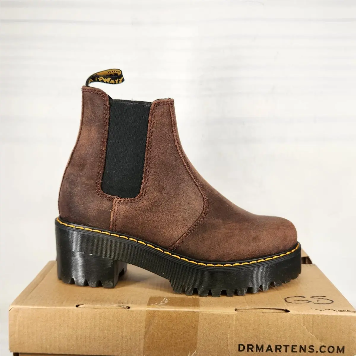 7 Wom - Dr Martens Sanguine Chelsea - Dark Brown Cedar Creek Suede Leather