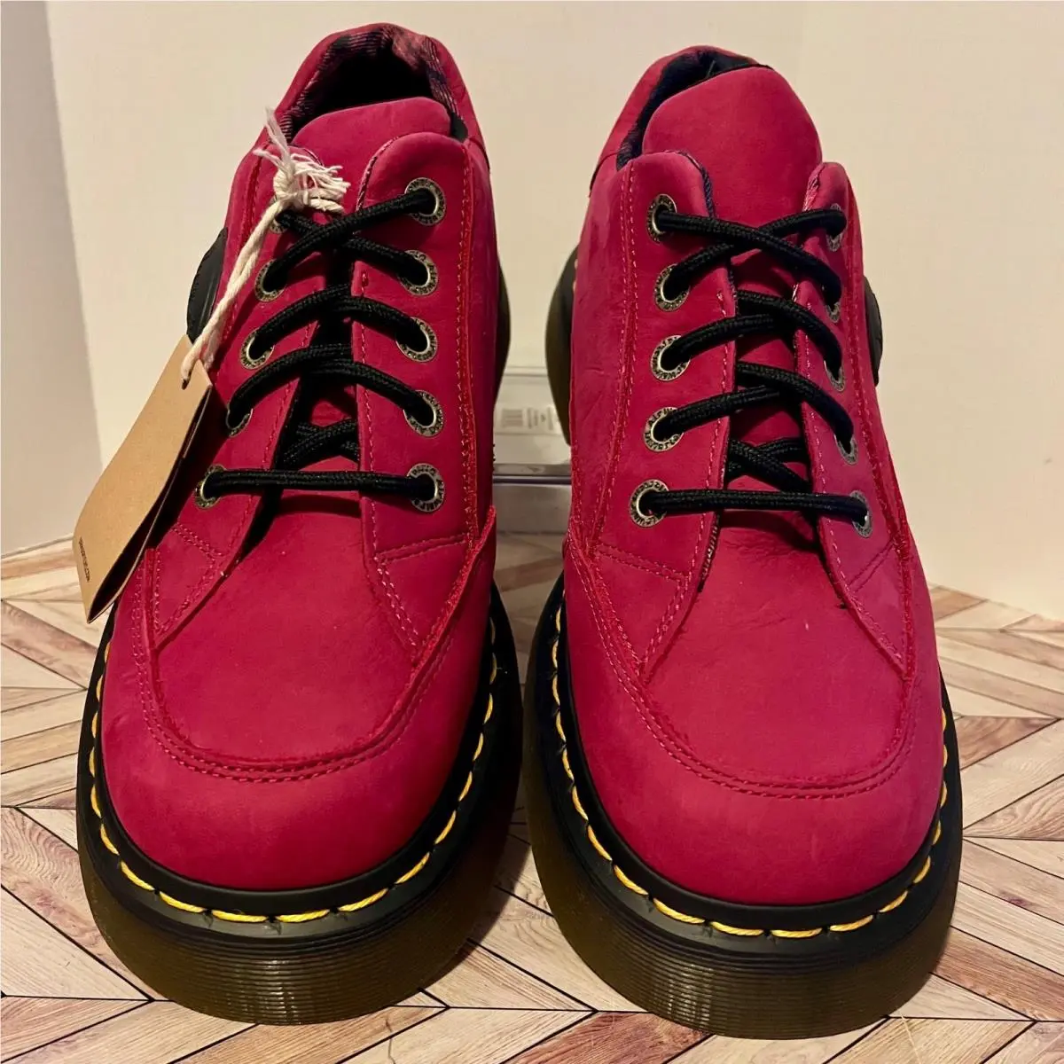 Dr. Martens shoes - Dr. Martens Buzz 5 Eye - Pink 1