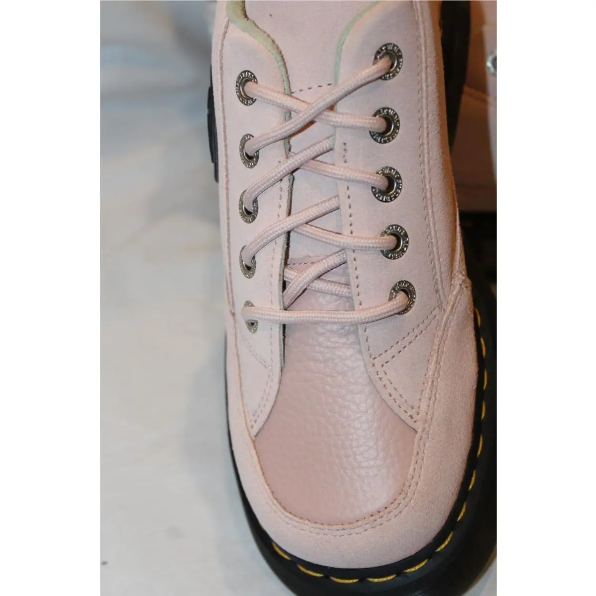 Dr. Martens shoes - Dr. Martens Buzz 5I - Martens Buzz - Pink 3