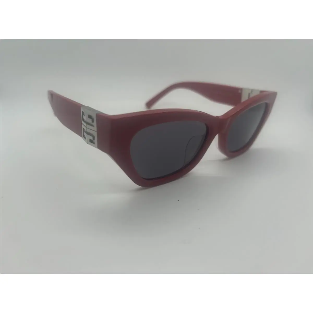 Givenchy GV40008U 66A Shiny Red Sunglasses 55-19-130mm Comes W/ Full Set