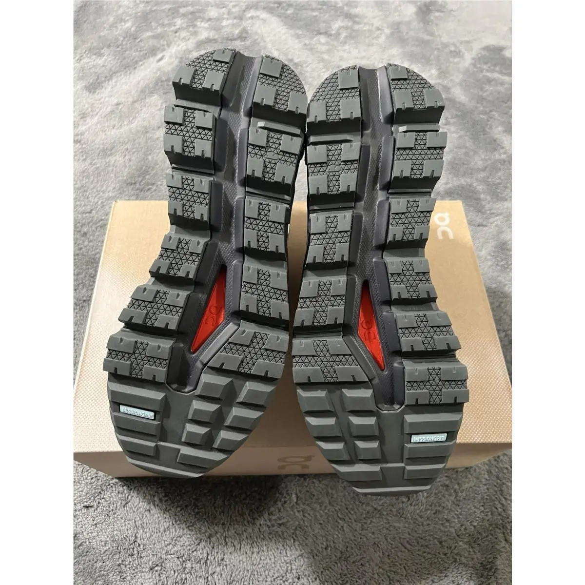 On-Running shoes - On Cloudtrax - Cloudtrax - Ivory 2