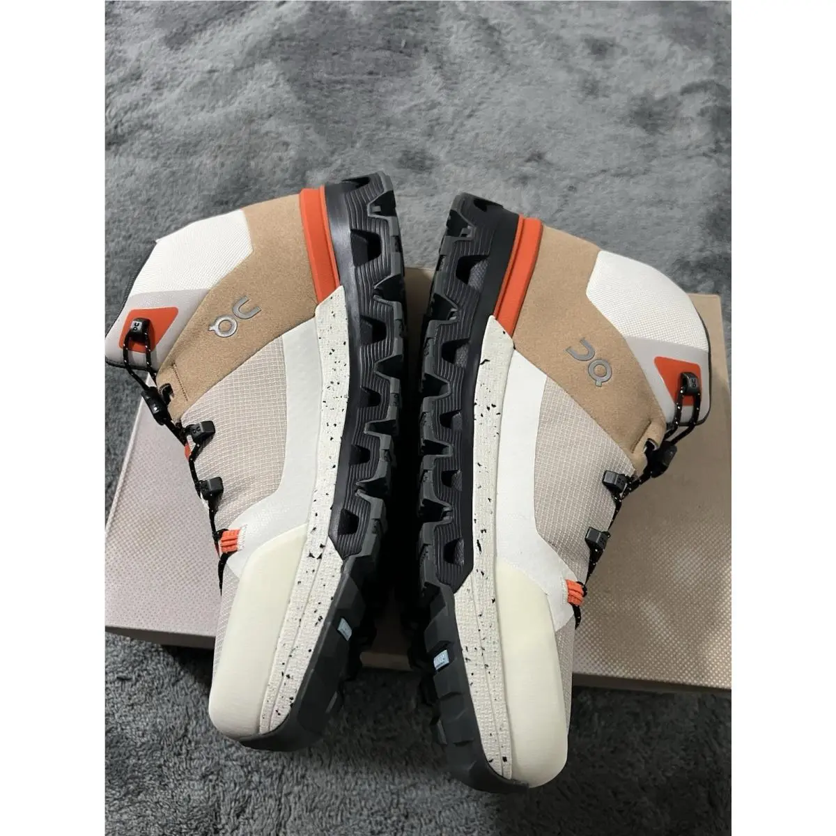 On-Running shoes - On Cloudtrax - Cloudtrax - Ivory 0