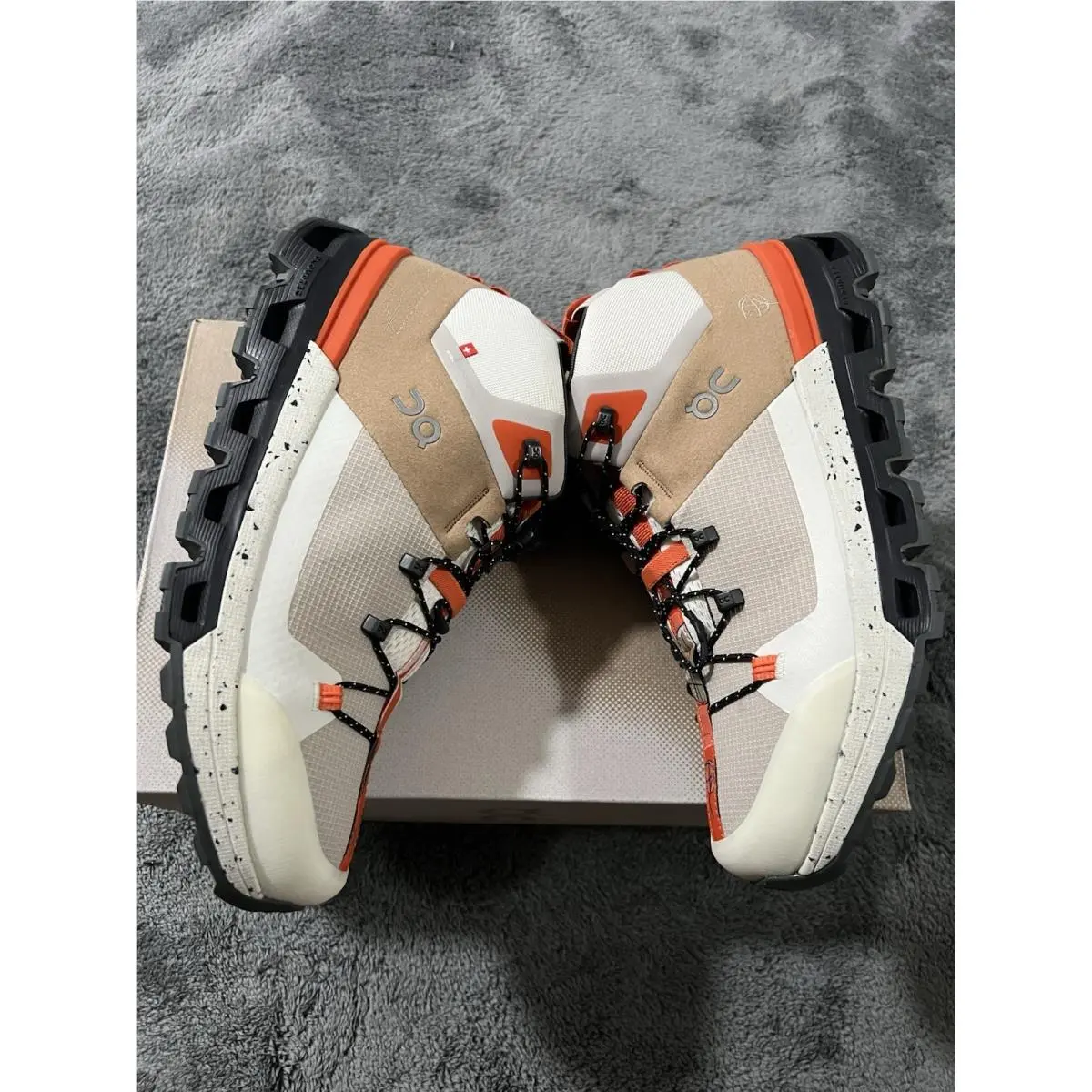 On-Running shoes - On Cloudtrax - Cloudtrax - Ivory 1