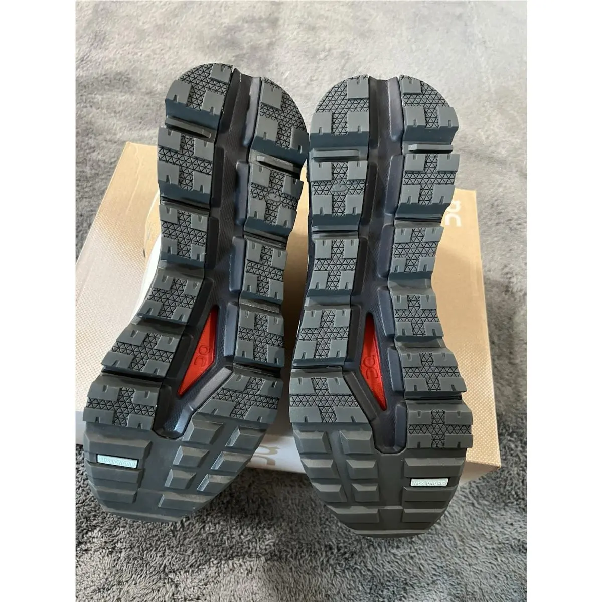 On-Running shoes - On Cloudtrax - Cloudtrax - Ivory 3