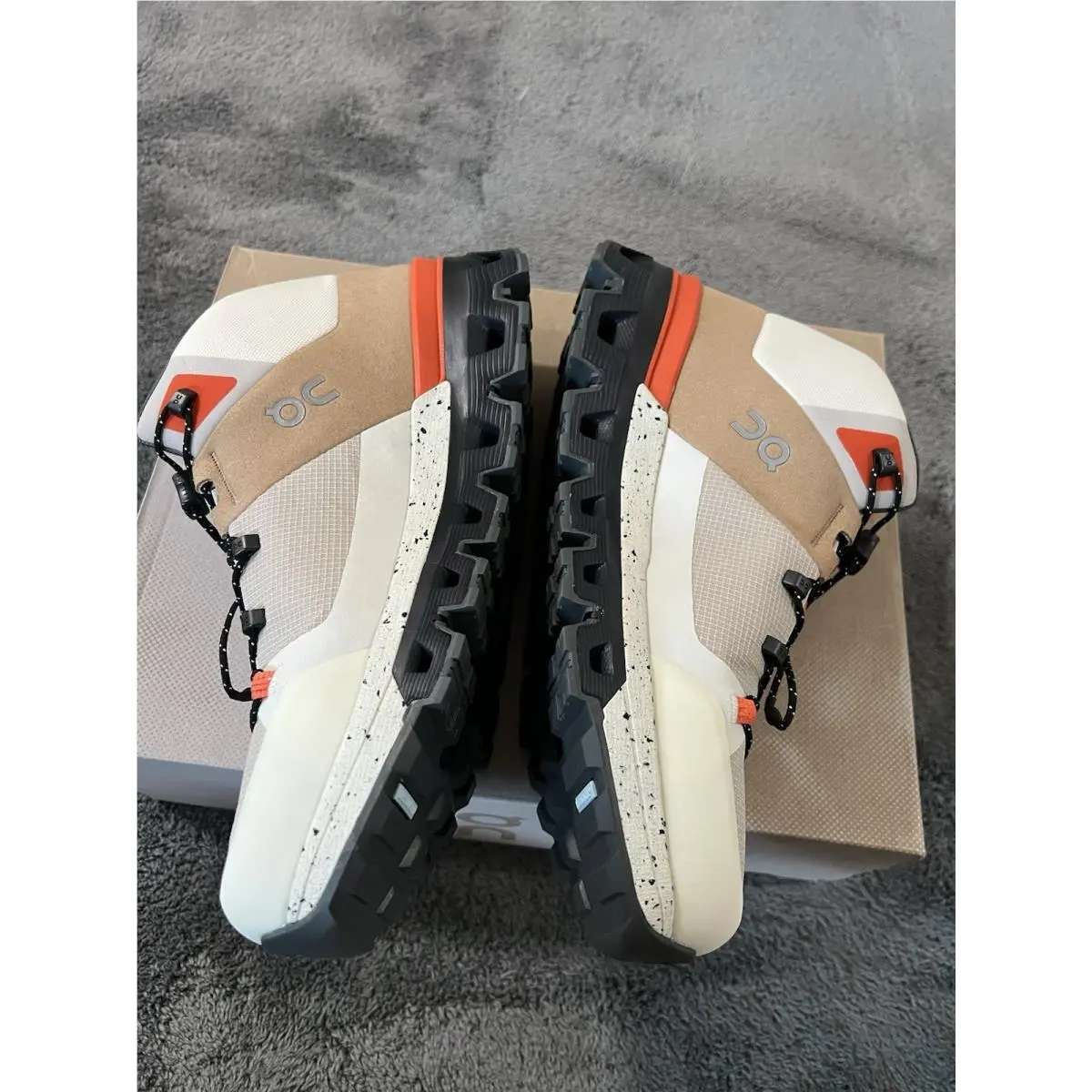 On-Running shoes - On Cloudtrax - Cloudtrax - Ivory 1