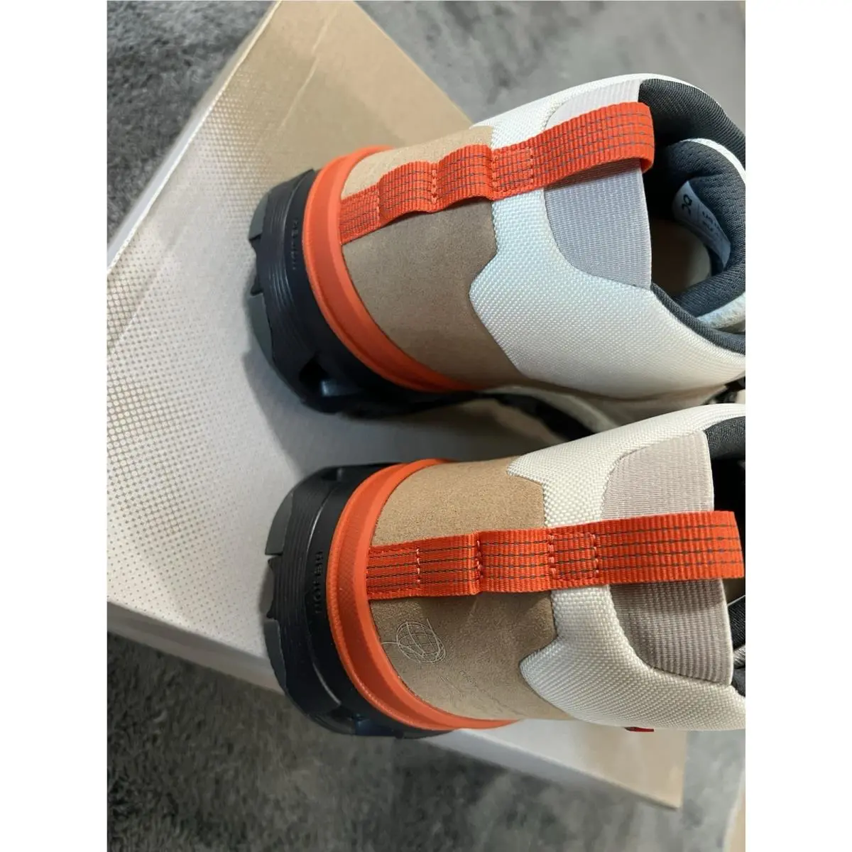 On-Running shoes - On Cloudtrax - Cloudtrax - Ivory 2