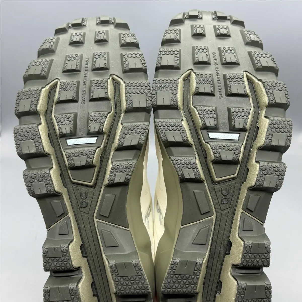 On-Running shoes - Cloudrock - Cloudrock - 2299552 - White (UPC: 7630040594486) 7