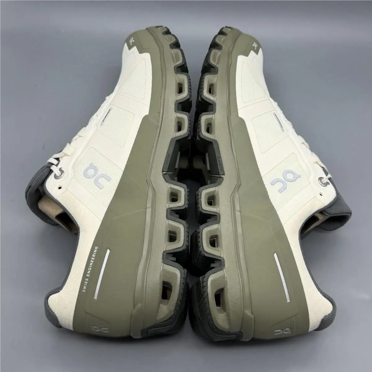 On-Running shoes - Cloudrock - Cloudrock - 2299552 - White (UPC: 7630040594486) 4