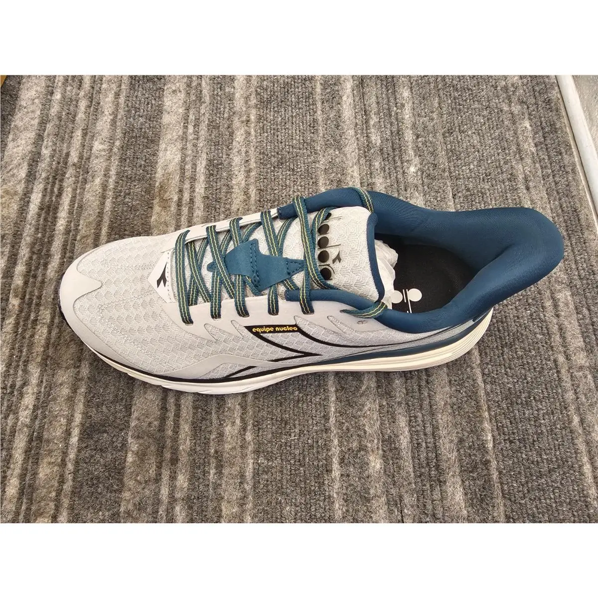 Diadora shoes - diadora Equipe Nucleo Wide Running - 180806-D0860 - Grey (UPC: 197020217553) 2