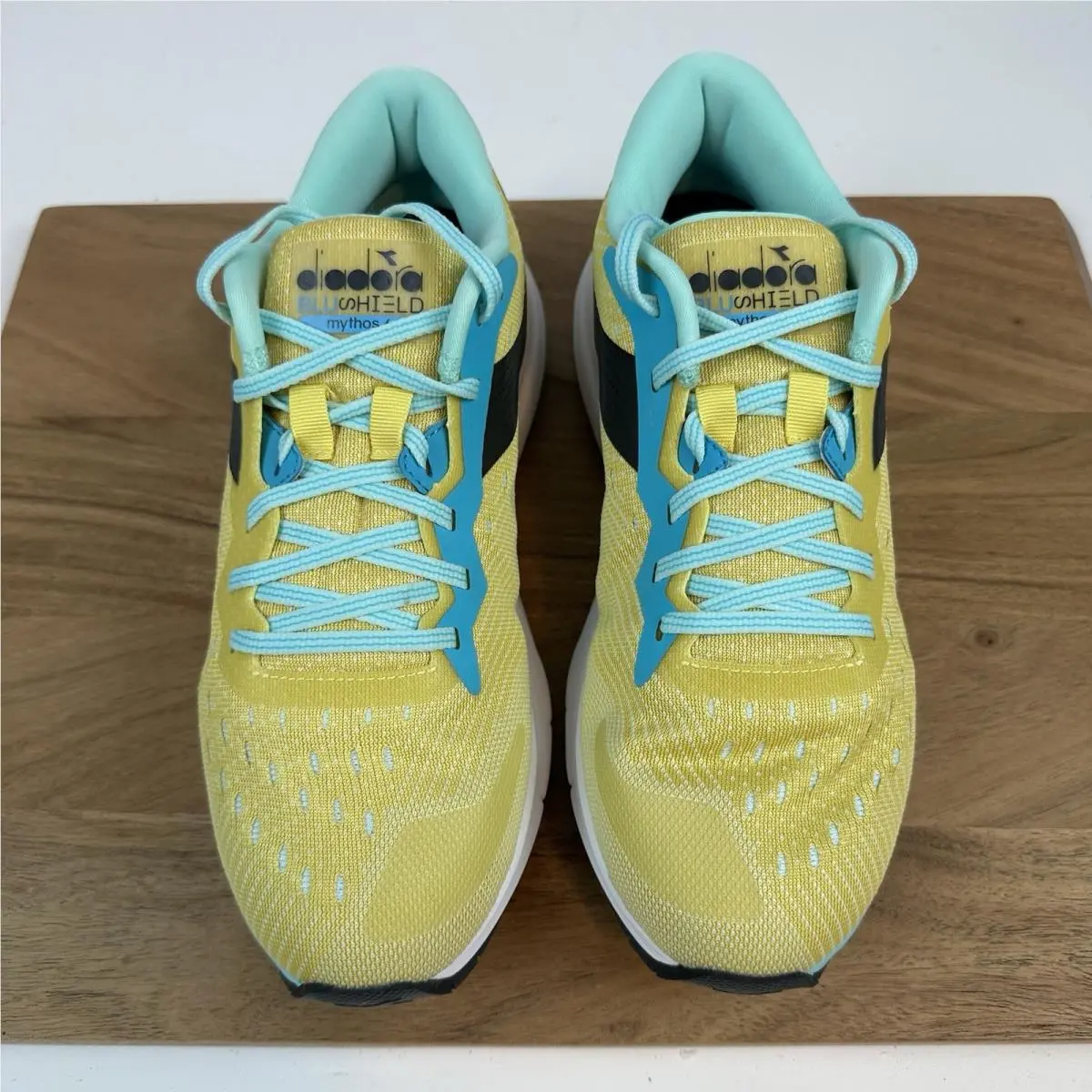 Diadora shoes - Diadora Mythos Blushield 6 - Mythos Blushield - 101176883 - Yellow 2
