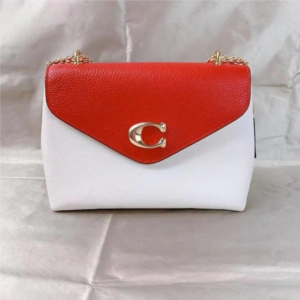 Coach C6786 Tammie Shoulder Bag In Colorblock In Gold/chalk Electric Red Multi