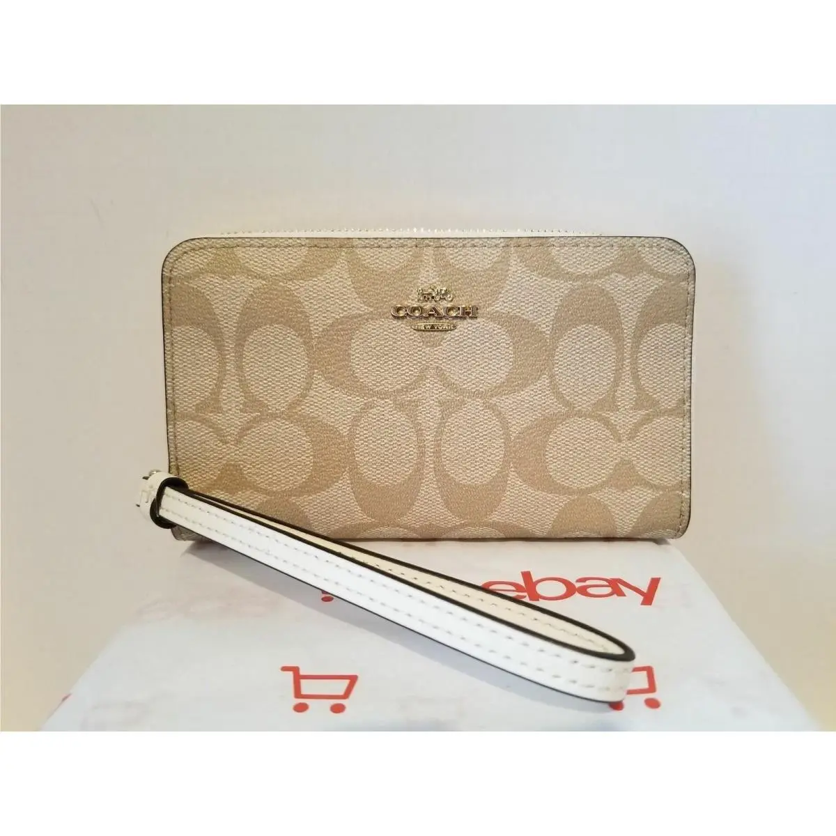 Coach F57468 Signature Pvc Phone Wallet - Light Khaki/chalk