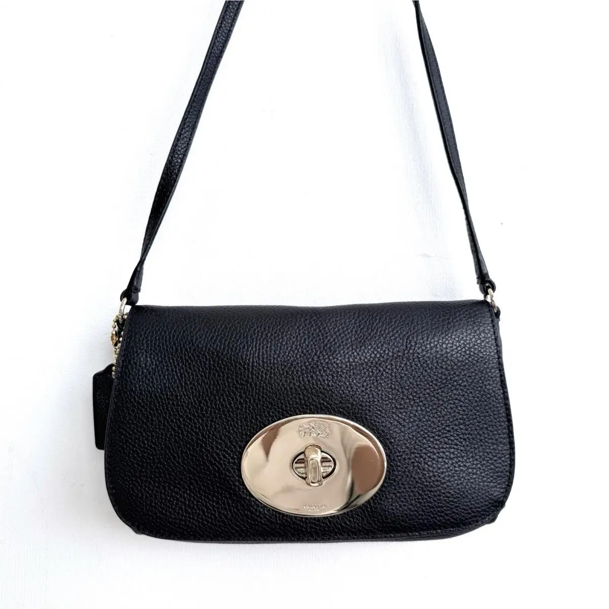 Coach Liv Pouch Crossbody Purse Pebbled Leather Black 52896 Classy