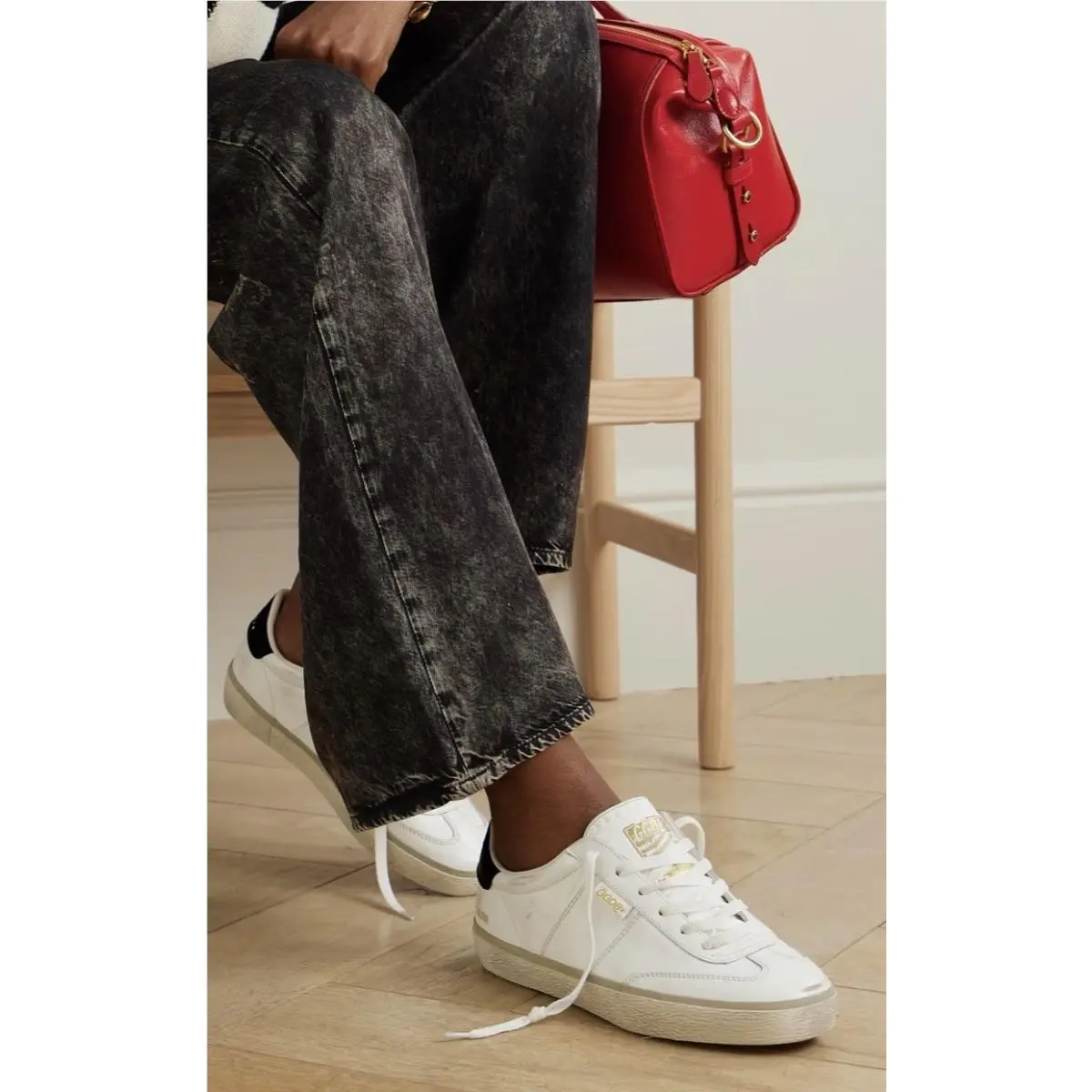 Golden Goose Women’s White Soul Star Low Top Sneaker Size US 9/EU 39