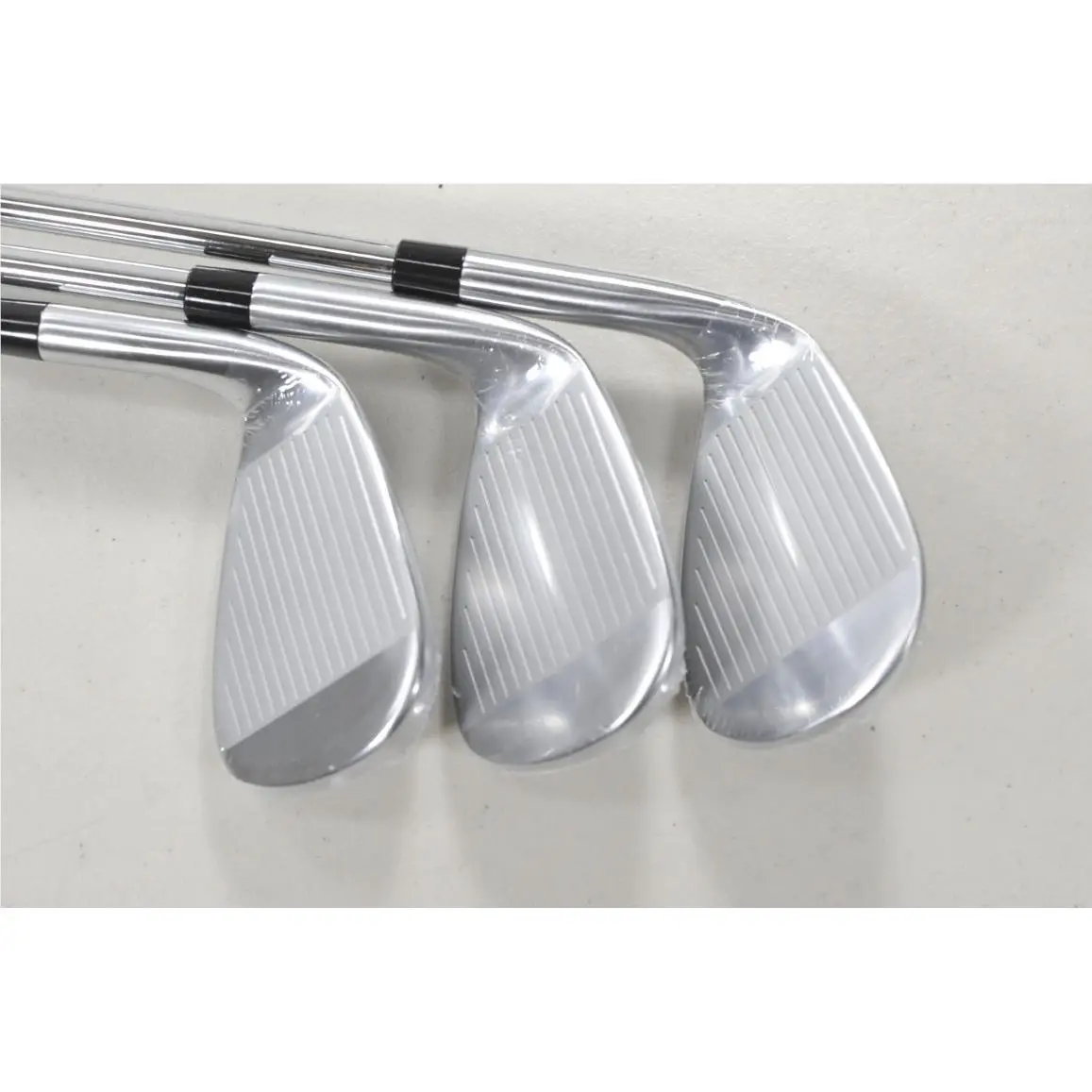 TaylorMade  - Qi Max - Max (UPC: 197995107446) 1