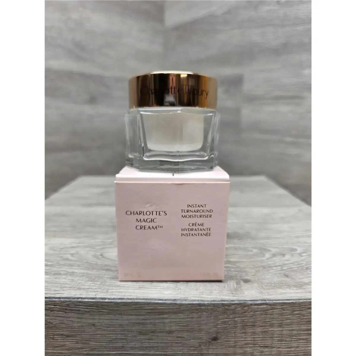Charlotte’s Magic Cream By Charlotte Tilbury - 30 mL / 1 fl oz