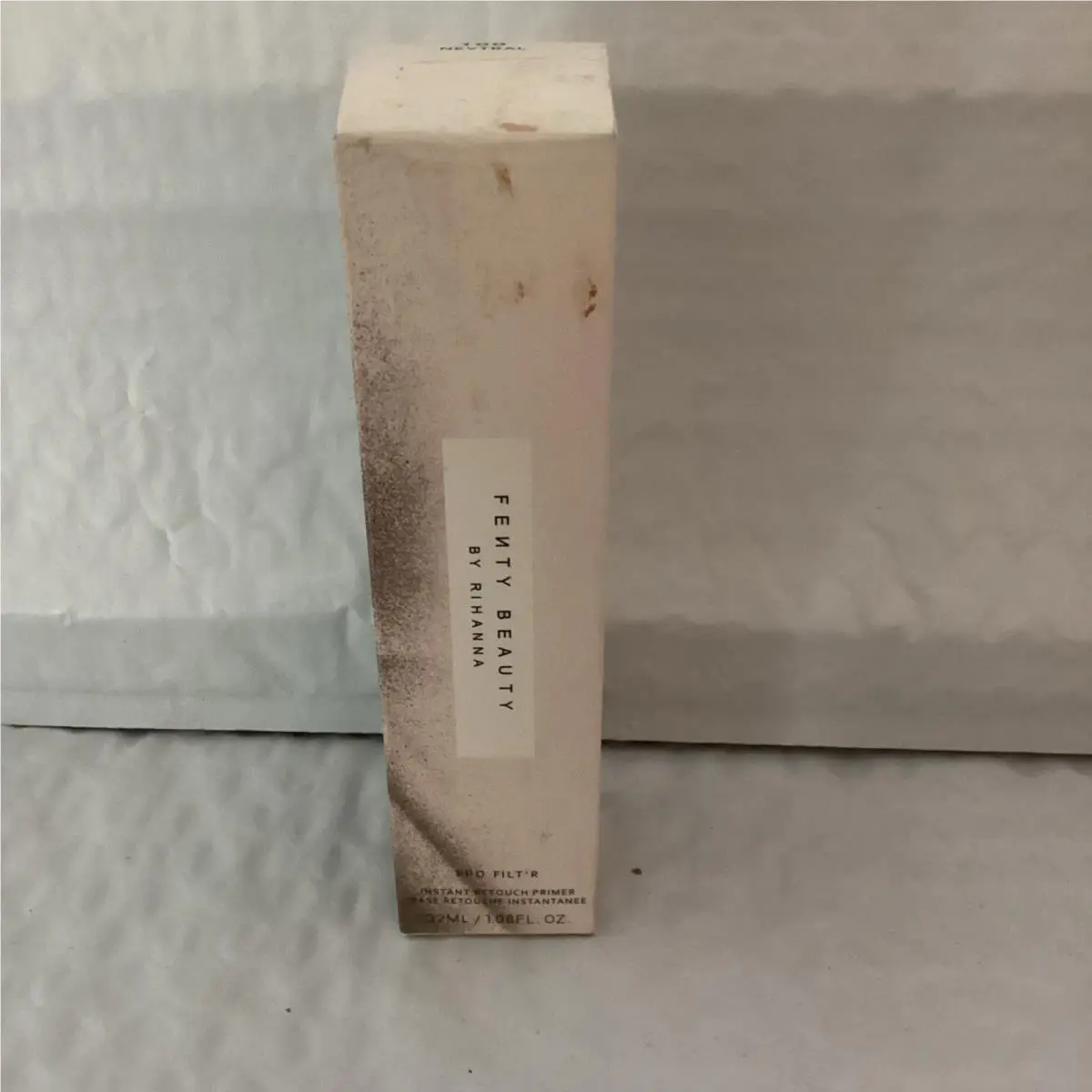 Pro Filt`r Instant Retouch Primer 100 Nevtral by Fenty Beauty