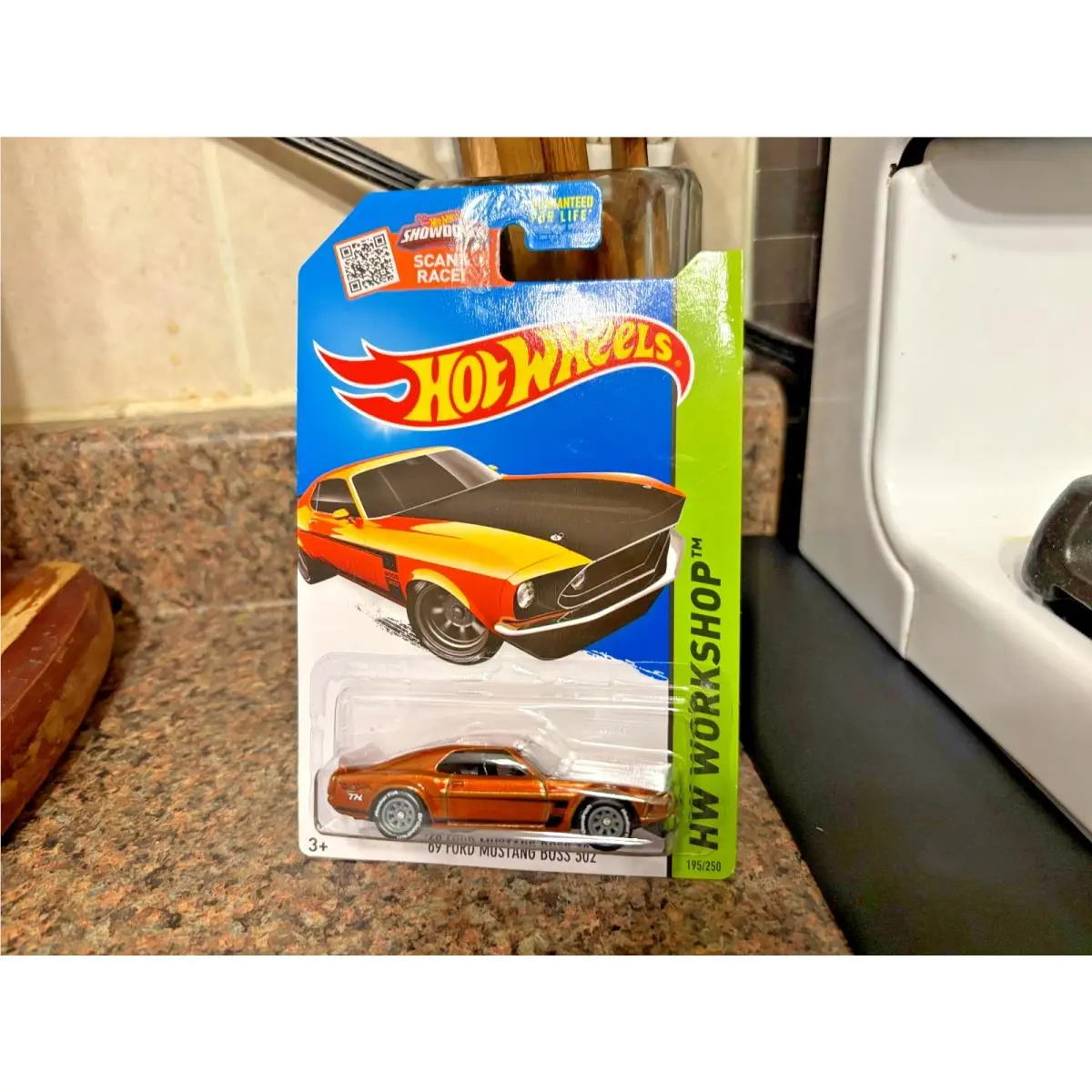 Hot Wheels Treasure Hunt 69 Ford Mustang Boss 302 W/ Protector Pack