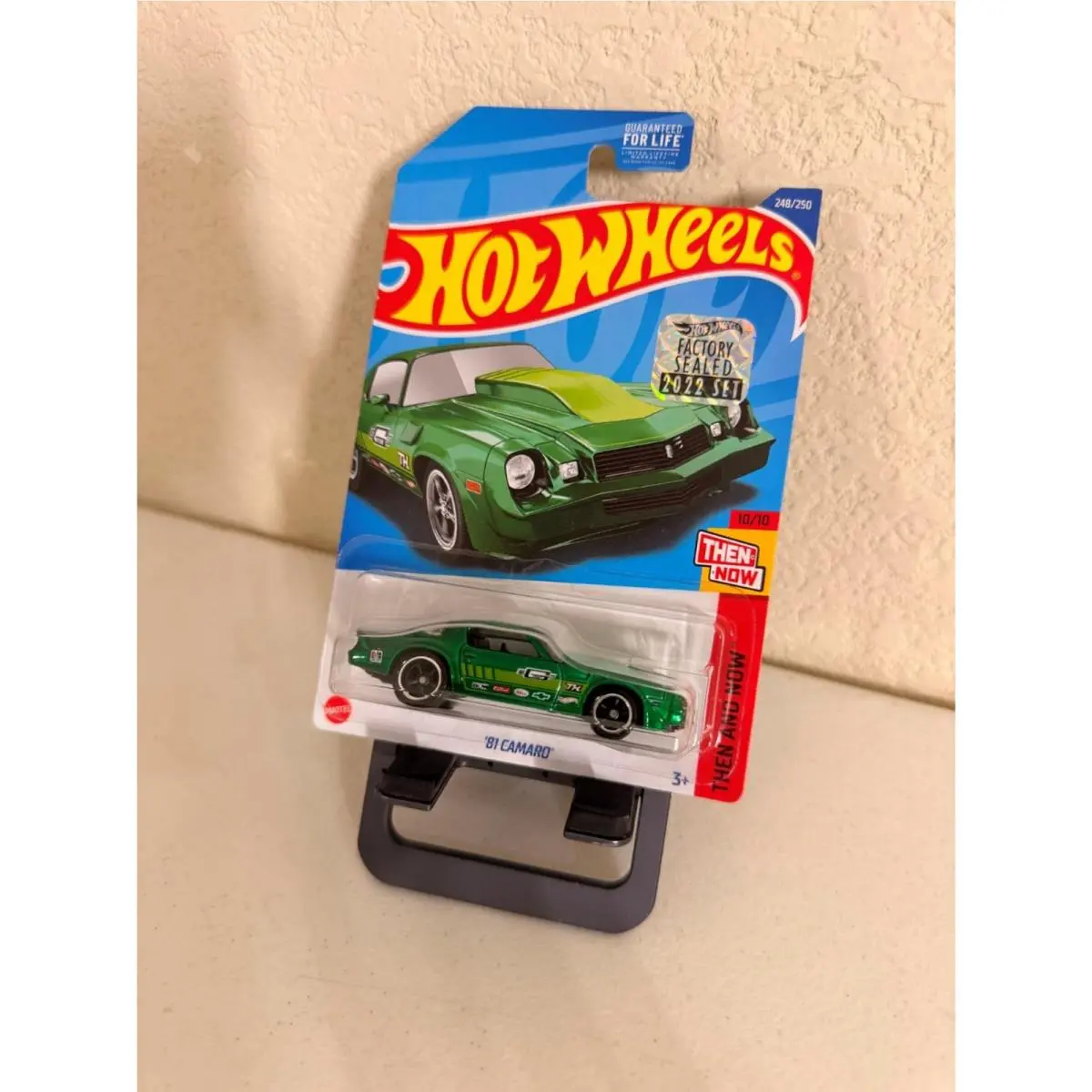 Hot Wheels Then and Now `81 Camaro Super Treasure Hunts F22