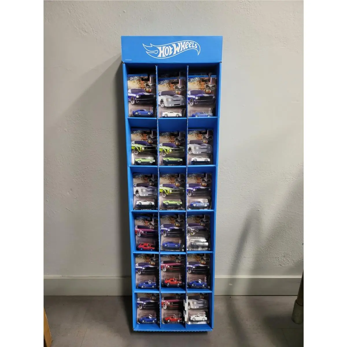 Mattel Hot Wheels HXB02-9997 Premium Sidekick Display 60 Count Ford Mustang