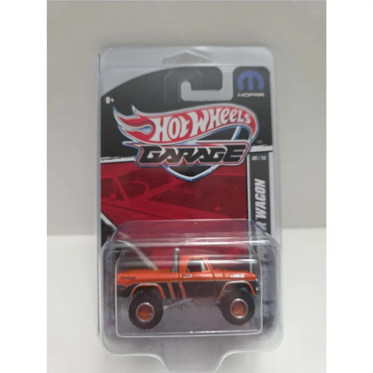 Hot Wheels Garage Series `70 Dodge Power Wagon Orange Real Riders W/protector