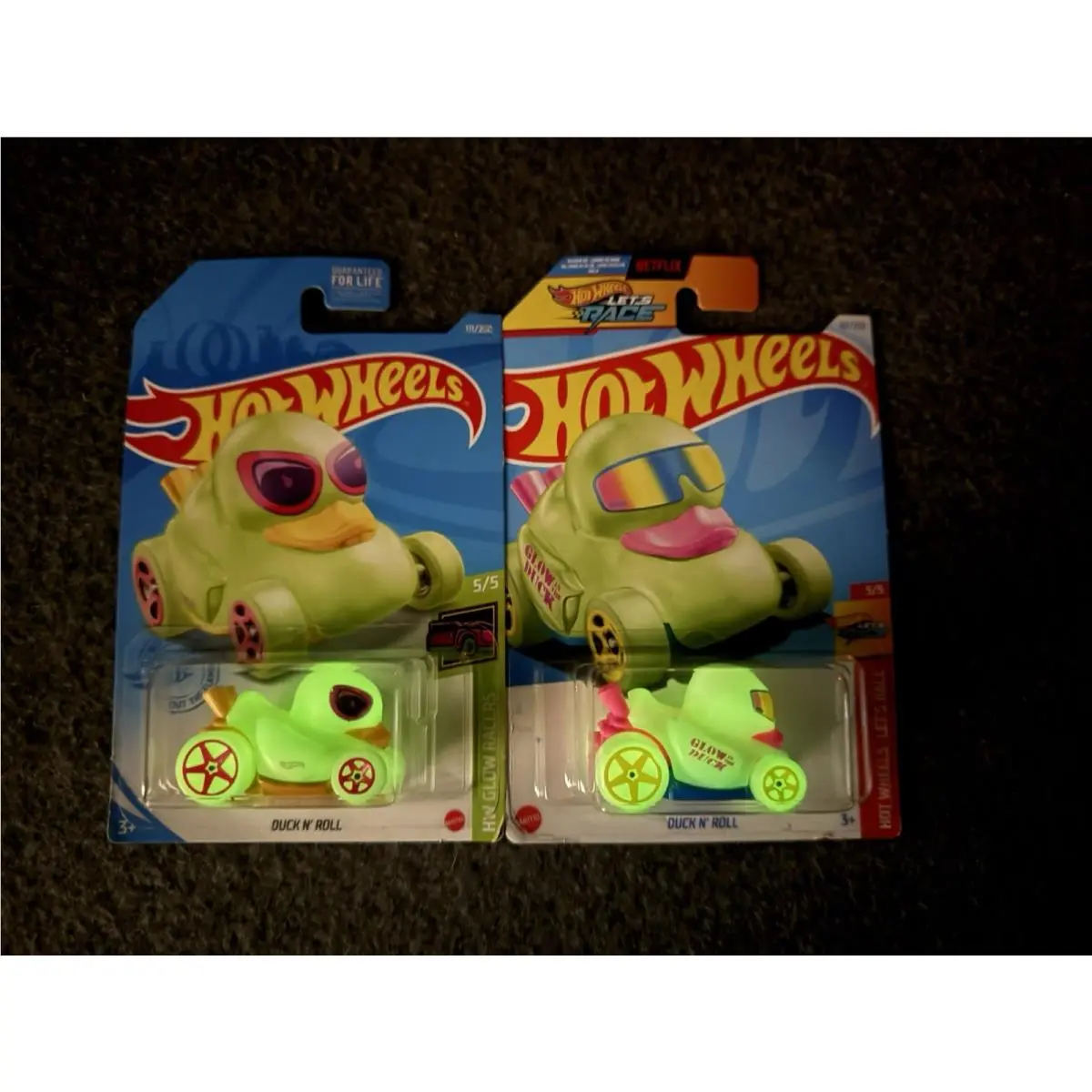 Hot Wheels Duck N` Roll Rubber Ducky Ducks Glow In The Dark Variation Shades Set